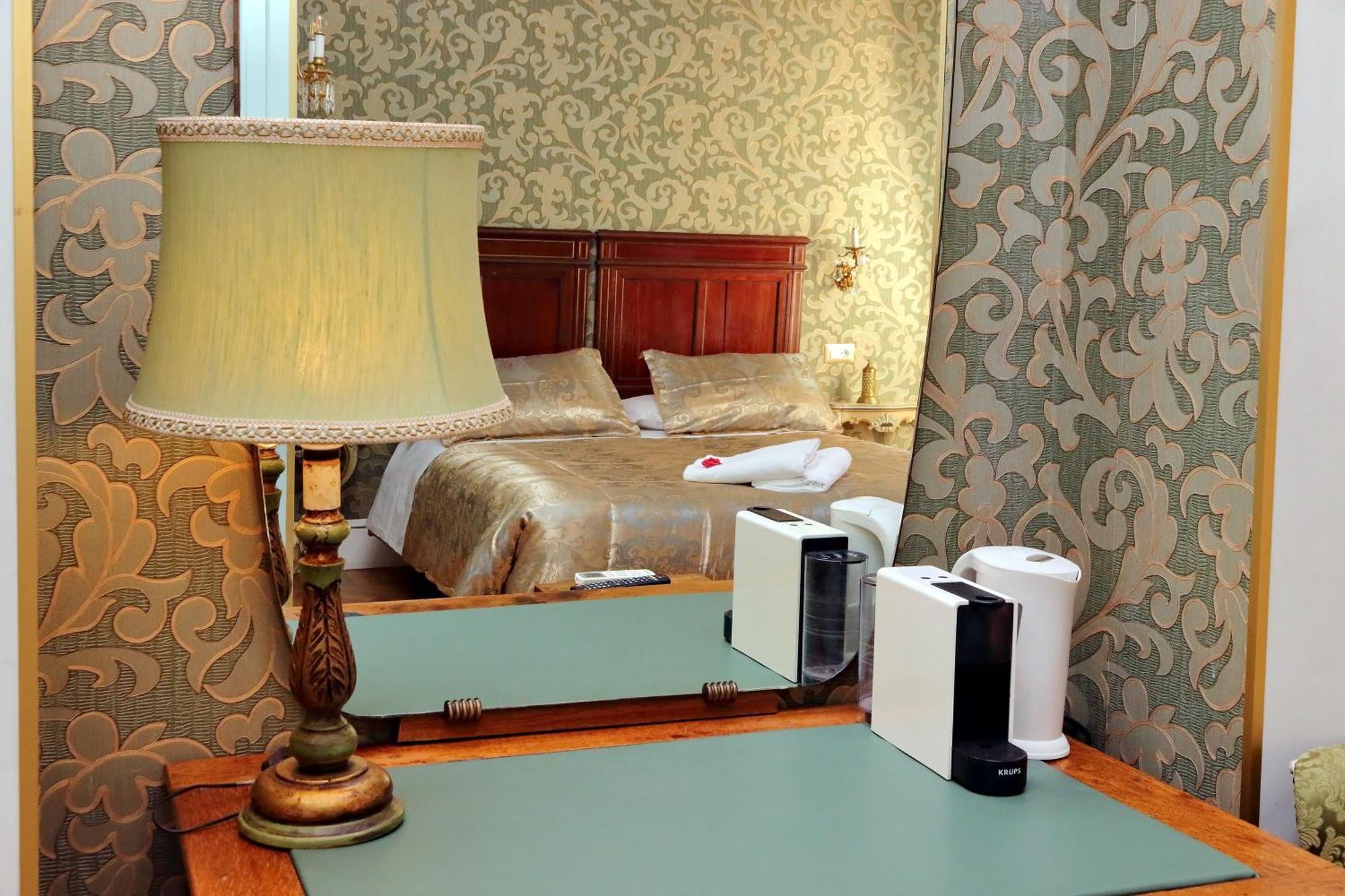 Affittacamere Domus Monamì Luxury 2*