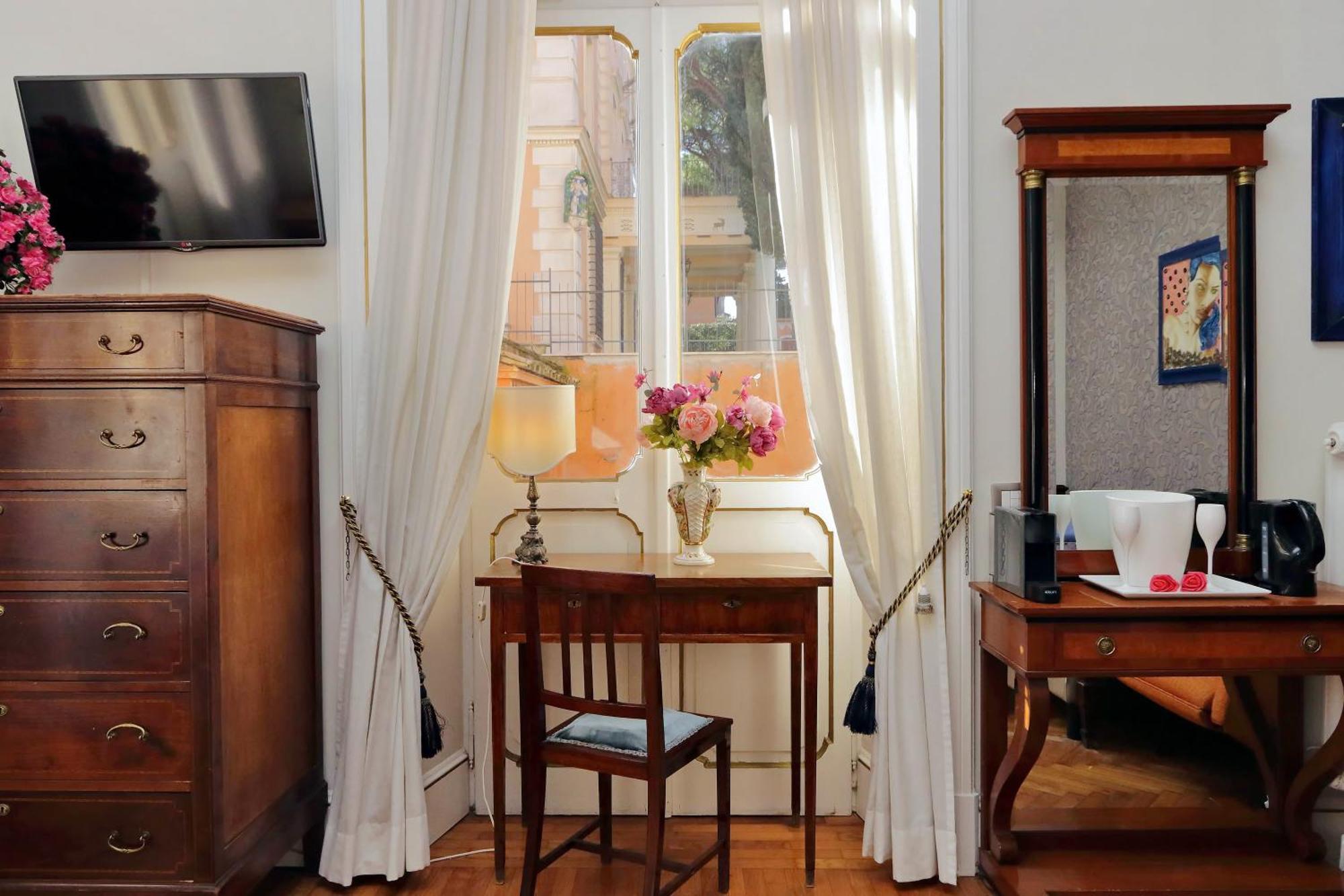Affittacamere Domus Monamì Luxury 2*